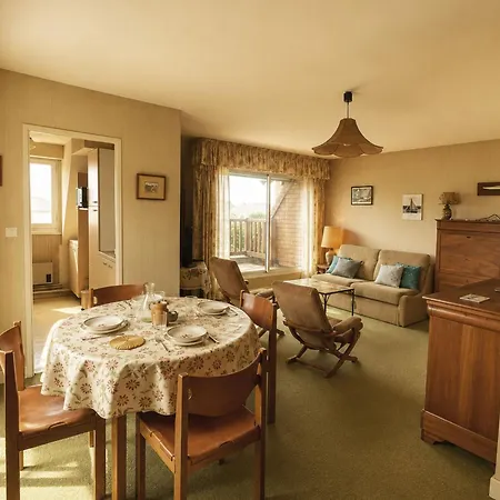 Daire Les Guillemots By Interhome Blonville-sur-Mer