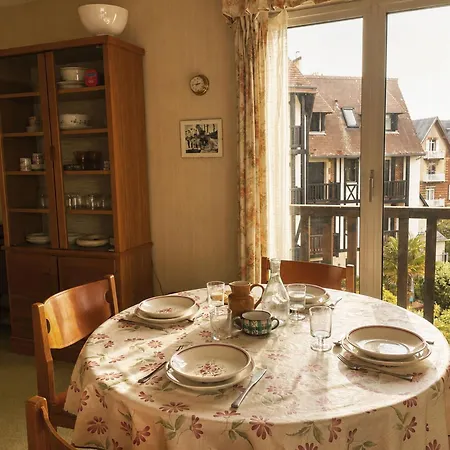 Les Guillemots By Interhome